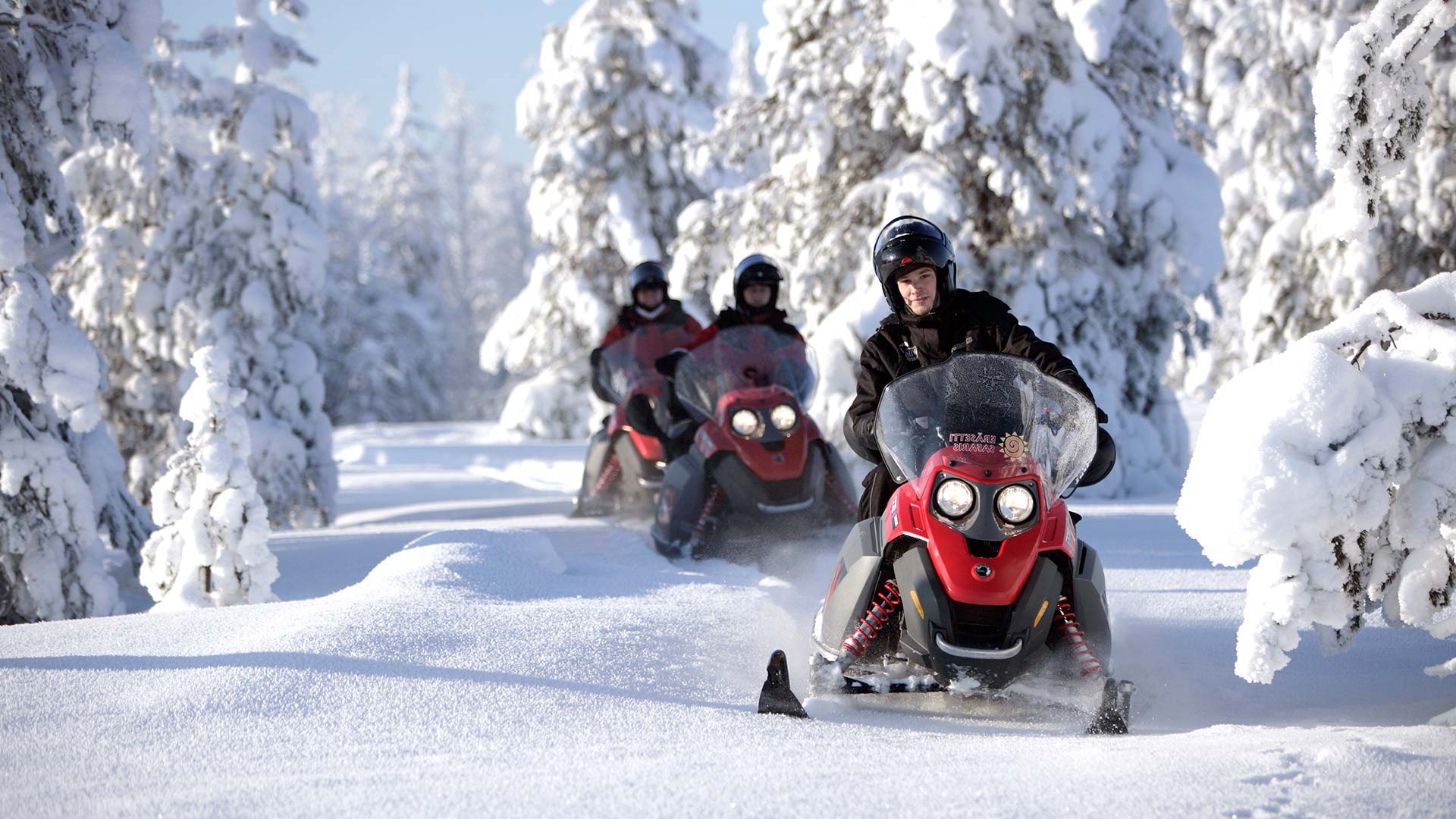 Lapland Snowmobiling tours : Sweden & Finland safaris : Winter travel