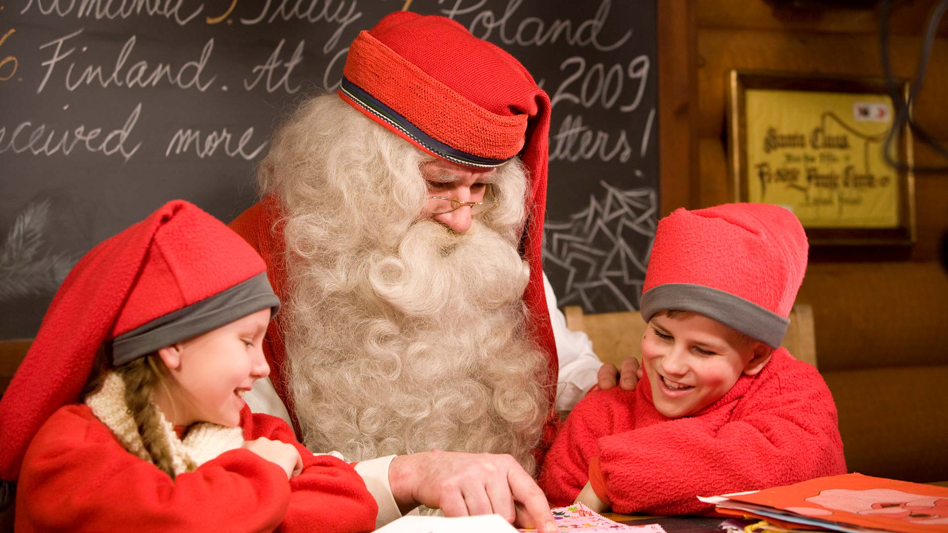 Santa Claus Post Office ©visitrovaniemi.fi